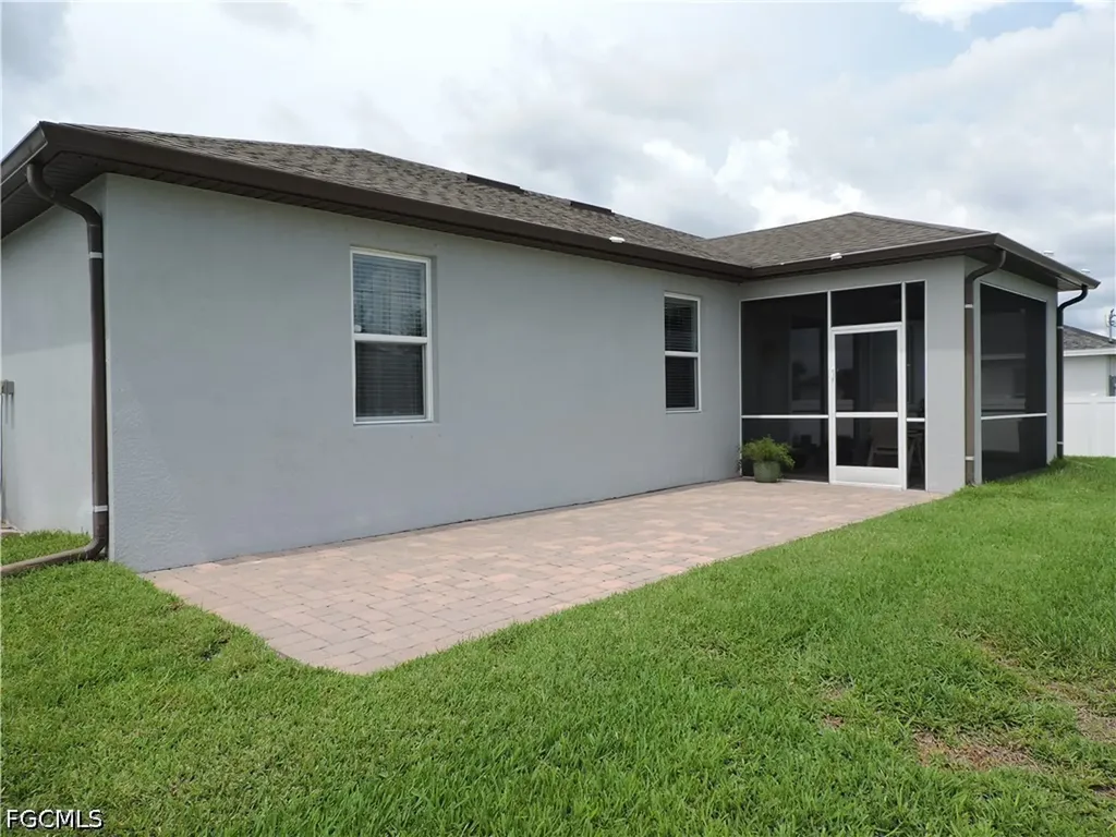 204 NW 11th Street Cape Coral FL 33993