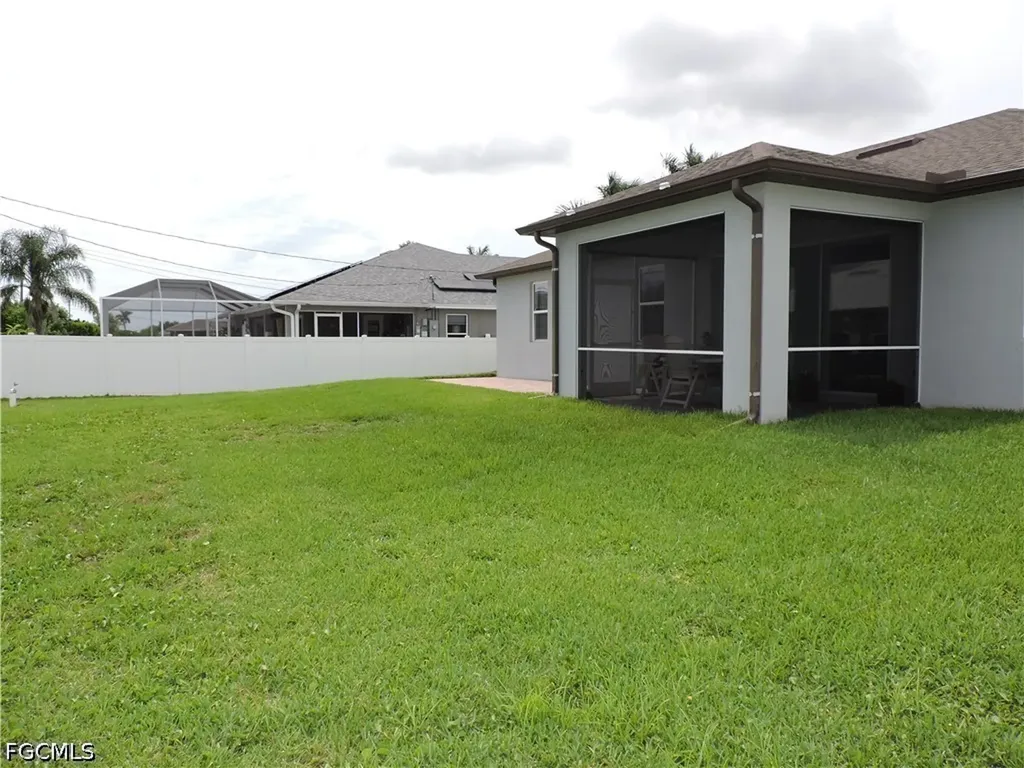 204 NW 11th Street Cape Coral FL 33993