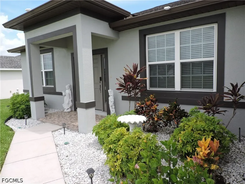 204 NW 11th Street Cape Coral FL 33993