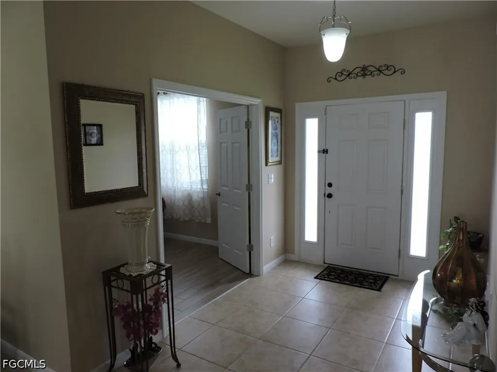 204 NW 11th Street Cape Coral FL 33993