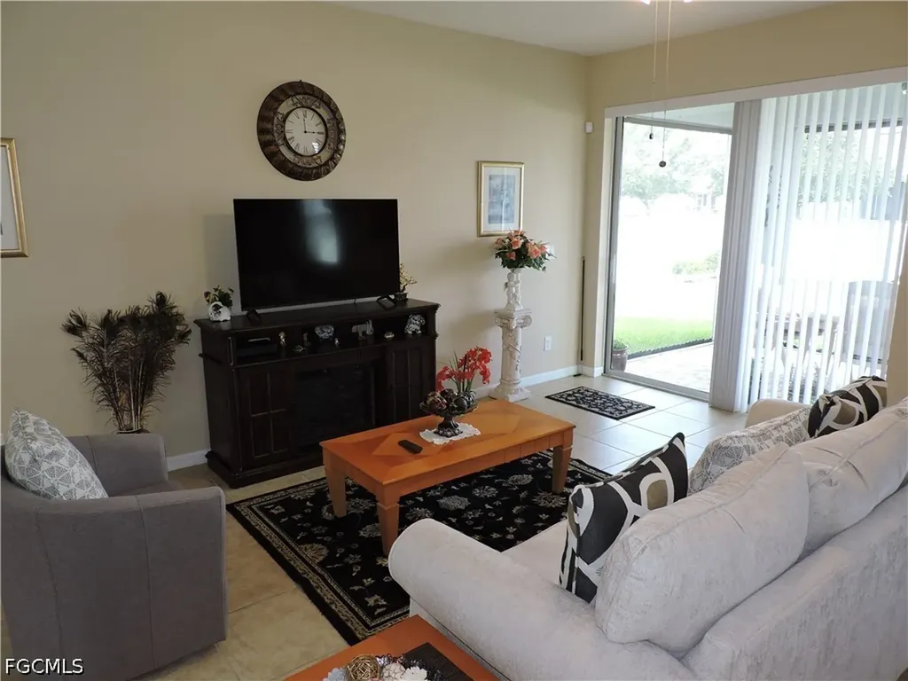 204 NW 11th Street Cape Coral FL 33993