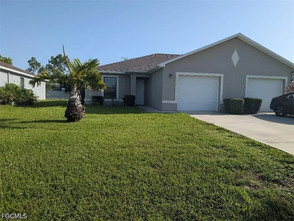1935 NE 6th Street Cape Coral FL 33909