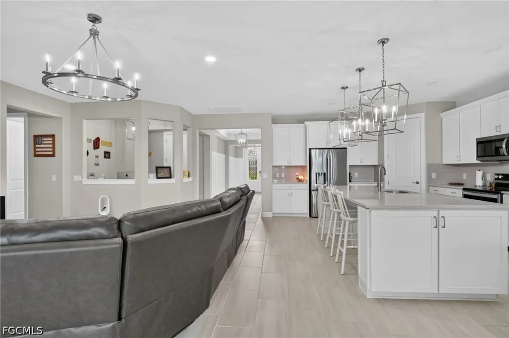 17624 Kinzie Lane Estero FL 33928