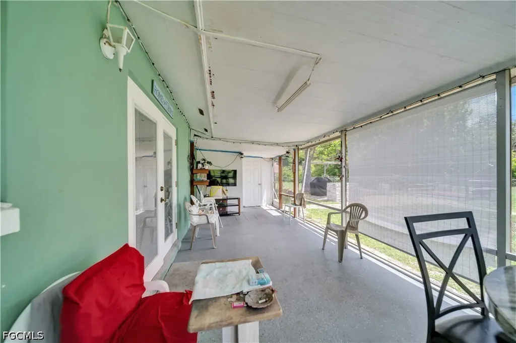 2202 Parkview Drive Fort Myers FL 33905