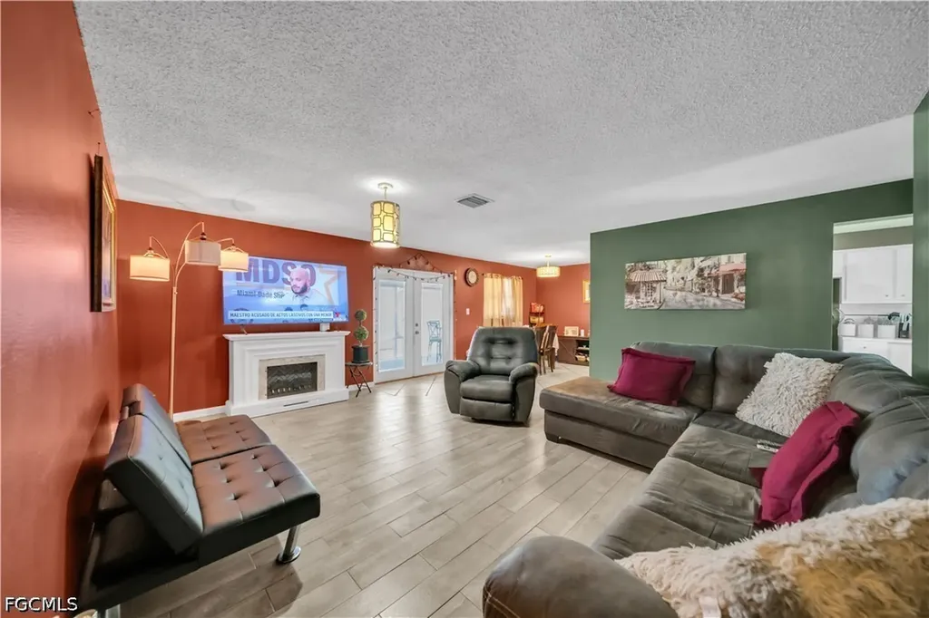 2202 Parkview Drive Fort Myers FL 33905