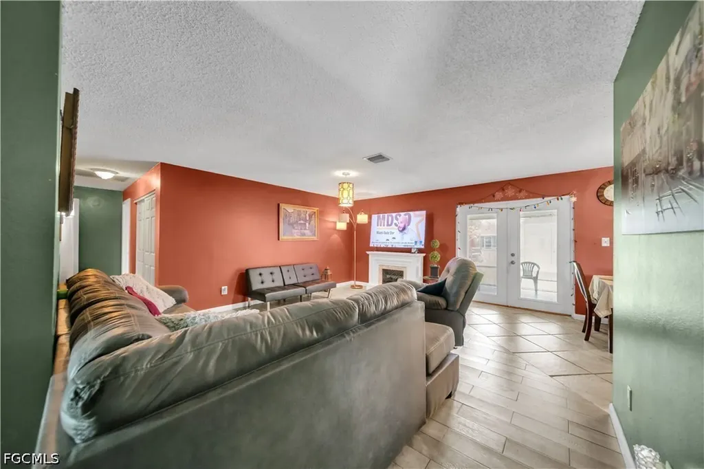 2202 Parkview Drive Fort Myers FL 33905