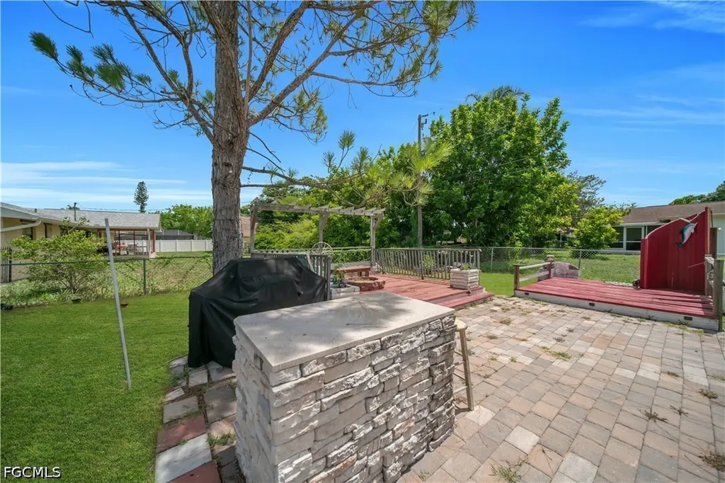 2202 Parkview Drive Fort Myers FL 33905