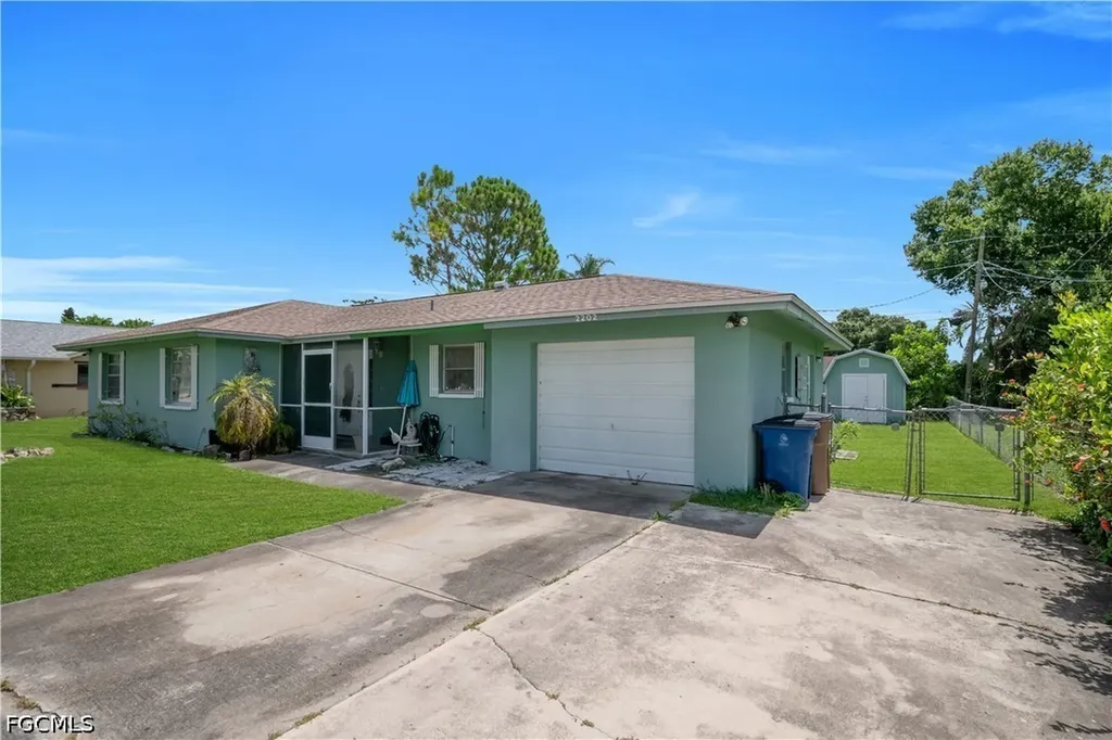 2202 Parkview Drive Fort Myers FL 33905