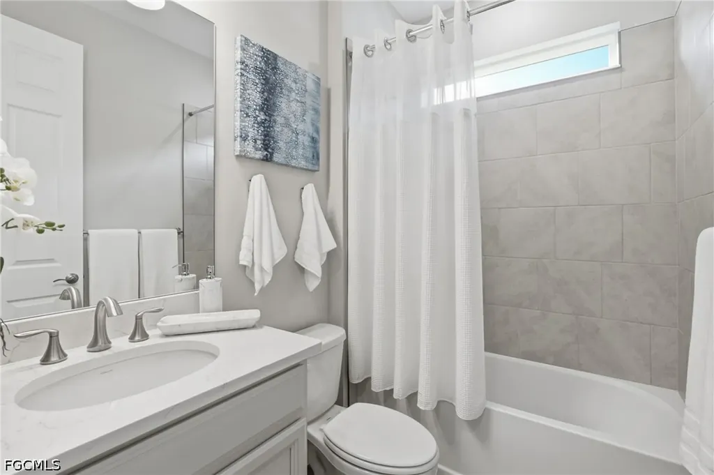 28033 Captiva Shell Loop Bonita Springs FL 34135