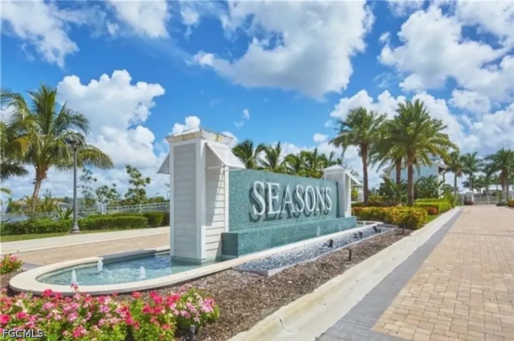 28033 Captiva Shell Loop Bonita Springs FL 34135
