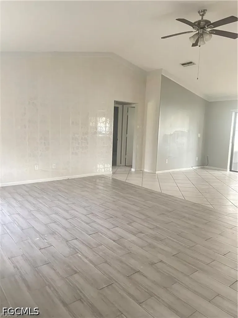 246 SE 7th Street Cape Coral FL 33990