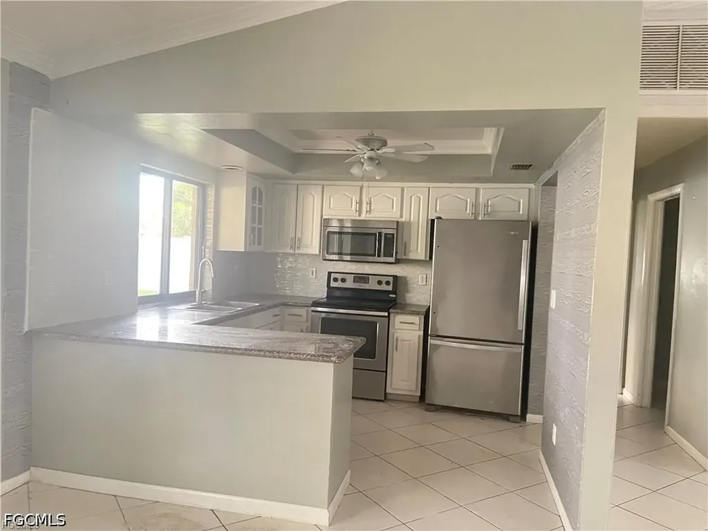 246 SE 7th Street Cape Coral FL 33990