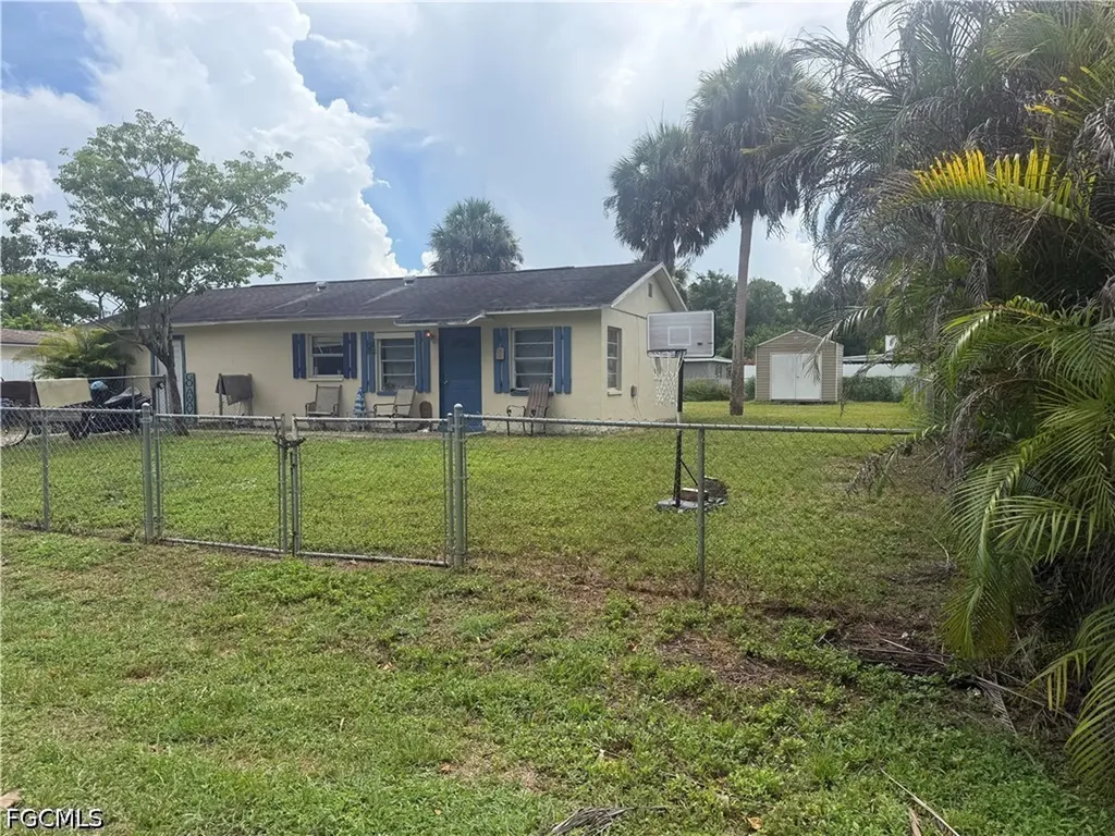 308 Vermont Way Lehigh Acres FL 33936