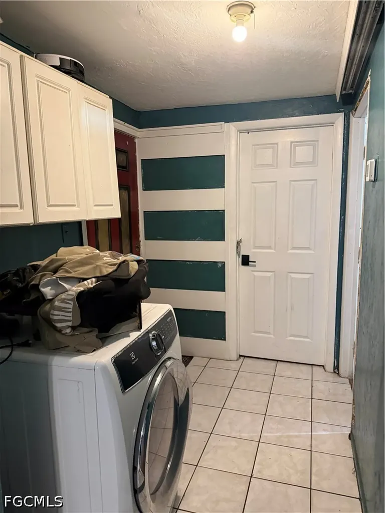 308 Vermont Way Lehigh Acres FL 33936