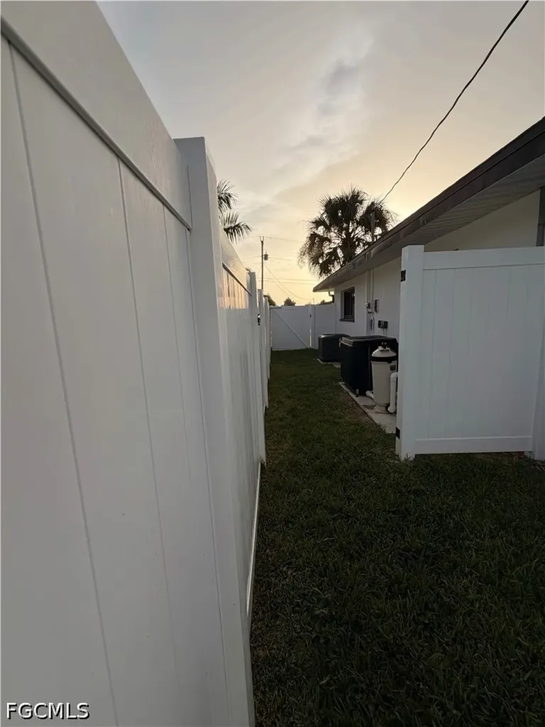 4937 Edith Esplanade Cape Coral FL 33904