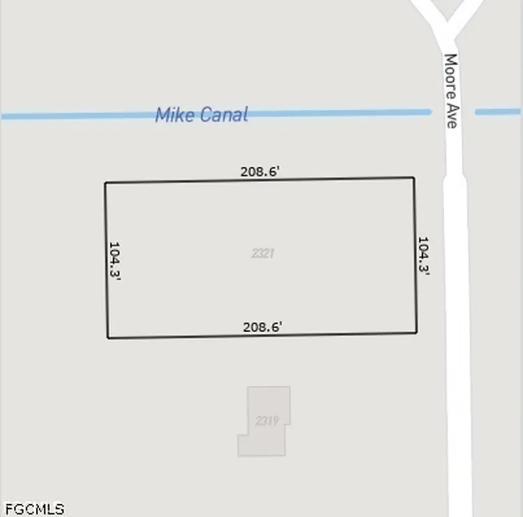 2321 Moore Avenue Alva FL 33920