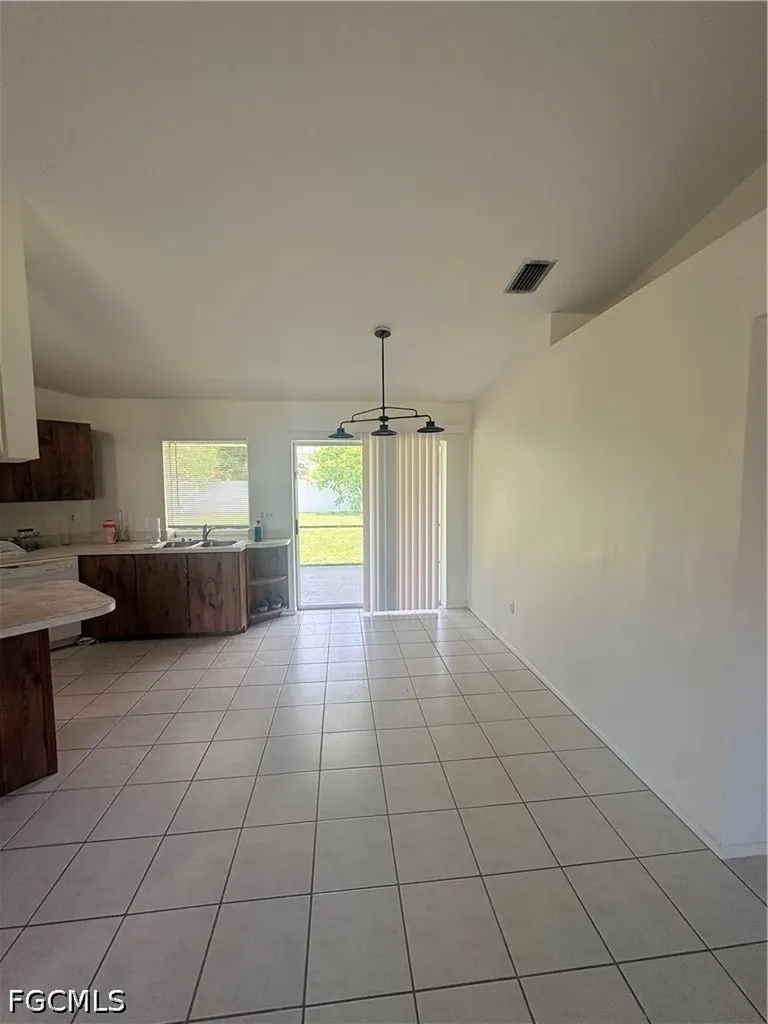 3709 SW 1st Place Cape Coral FL 33914