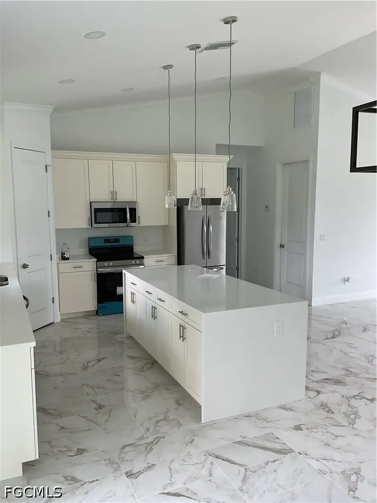 2919 52nd Street W Lehigh Acres FL 33971