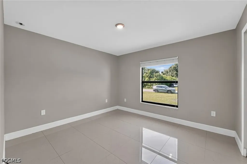 2712 15th Street SW Lehigh Acres FL 33976