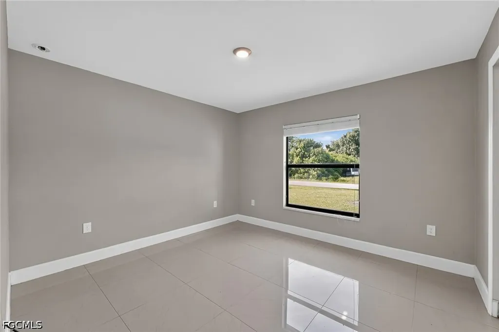 2712 15th Street SW Lehigh Acres FL 33976