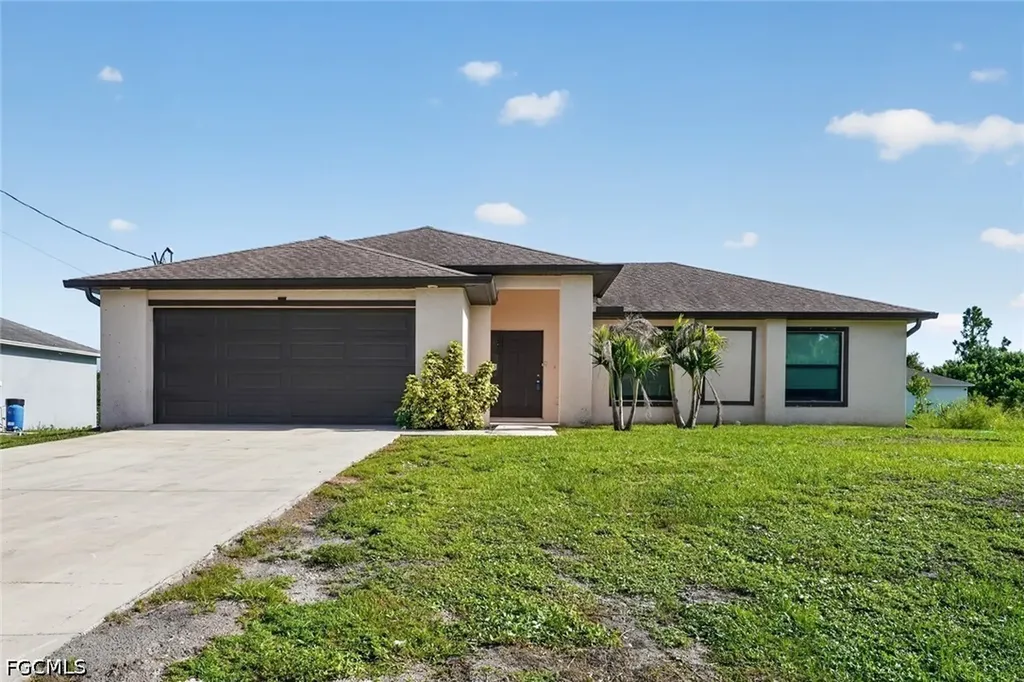 2712 15th Street SW Lehigh Acres FL 33976
