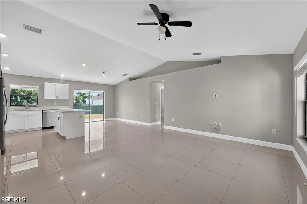 2712 15th Street SW Lehigh Acres FL 33976