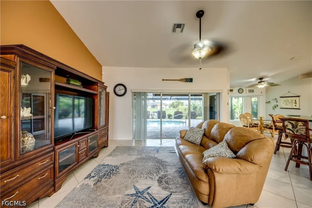 2028 SW 44th Terrace Cape Coral FL 33914