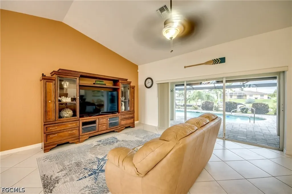 2028 SW 44th Terrace Cape Coral FL 33914