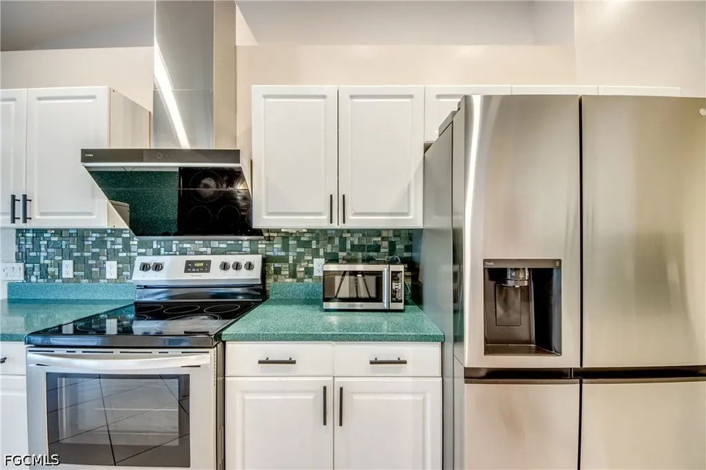 2028 SW 44th Terrace Cape Coral FL 33914