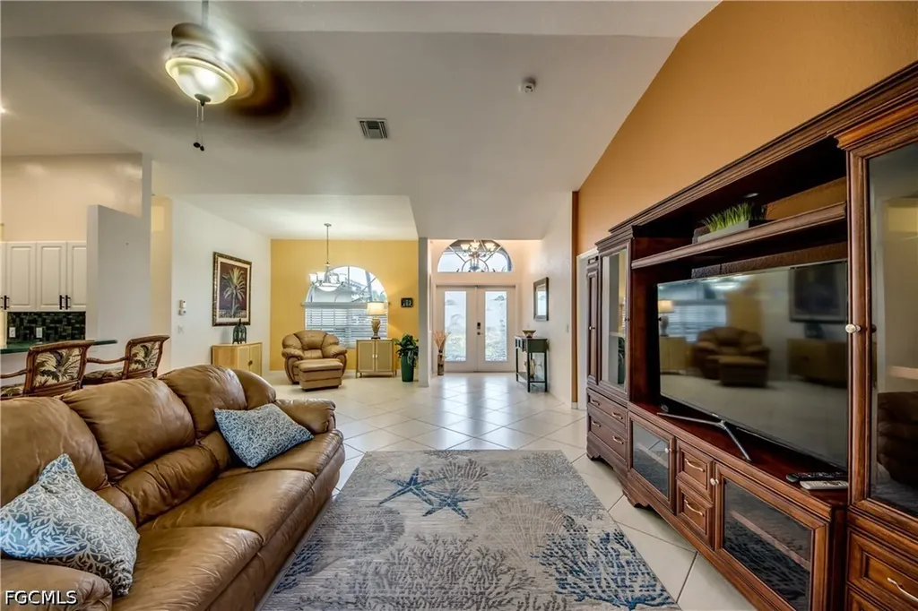 2028 SW 44th Terrace Cape Coral FL 33914