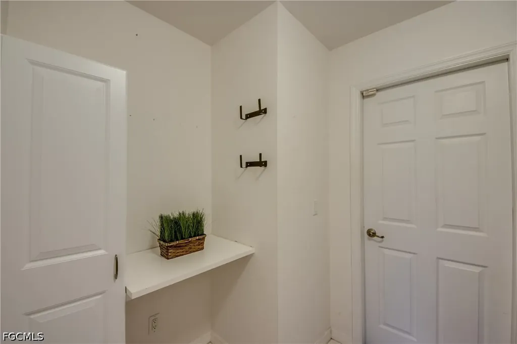 2028 SW 44th Terrace Cape Coral FL 33914
