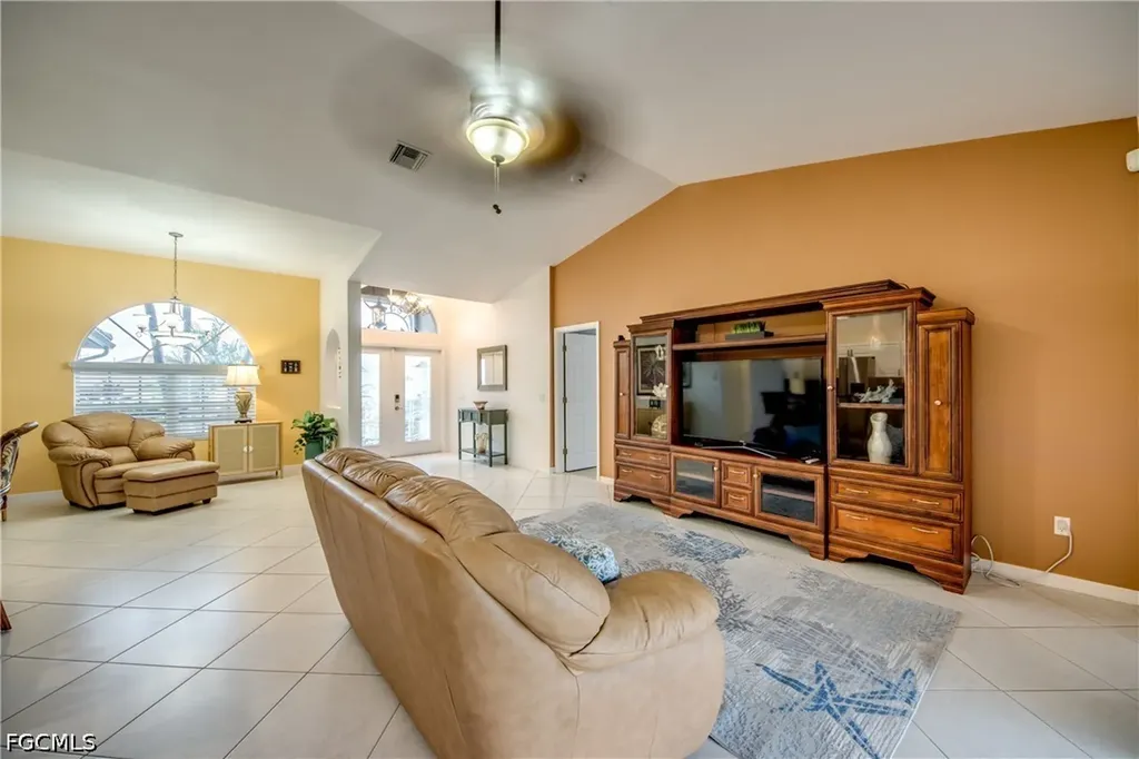 2028 SW 44th Terrace Cape Coral FL 33914