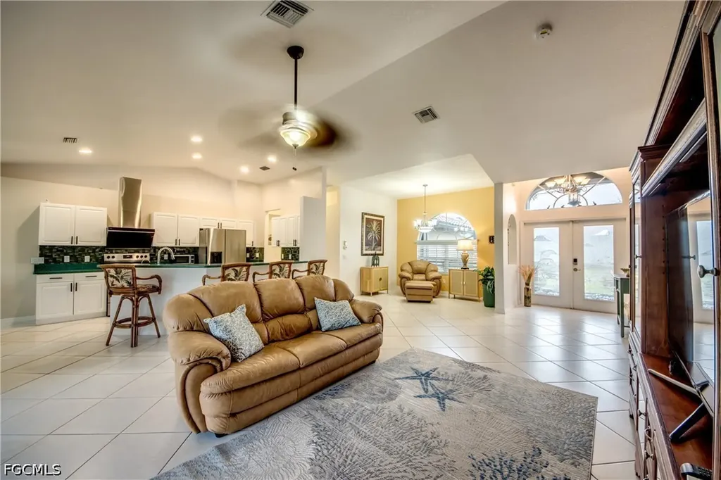 2028 SW 44th Terrace Cape Coral FL 33914