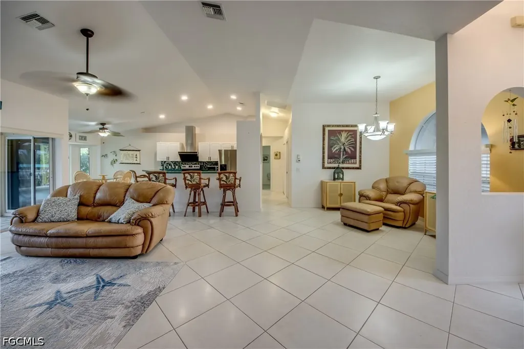 2028 SW 44th Terrace Cape Coral FL 33914
