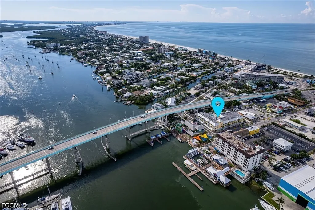 450 Old San Carlos Boulevard Fort Myers Beach FL 33931