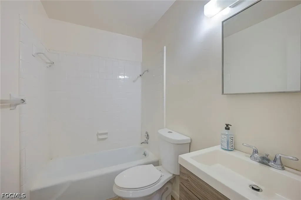 63 Tangelo Court Lehigh Acres FL 33936