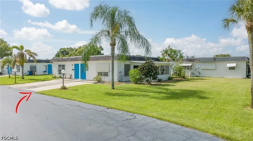63 Tangelo Court Lehigh Acres FL 33936