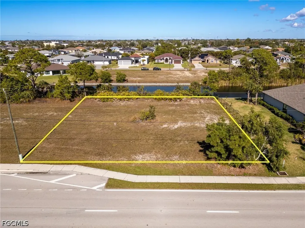2719 Ceitus Parkway Cape Coral FL 33991