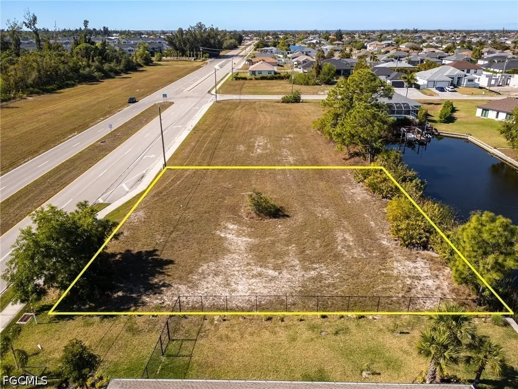 2719 Ceitus Parkway Cape Coral FL 33991