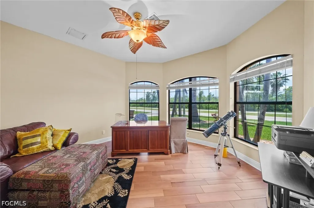 4007 Surfside Boulevard Cape Coral FL 33914