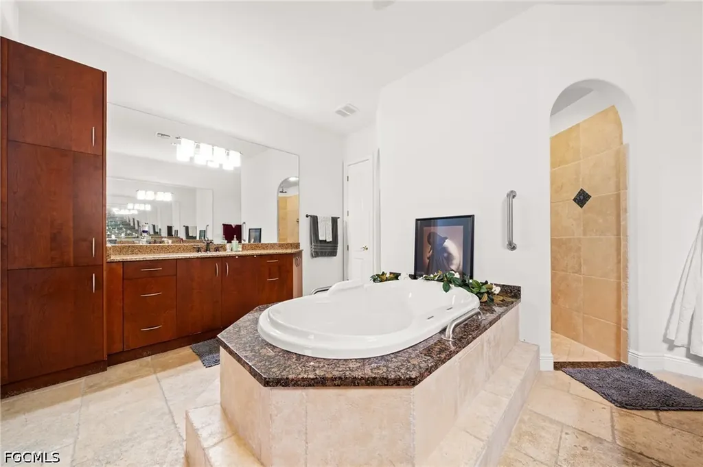 4007 Surfside Boulevard Cape Coral FL 33914