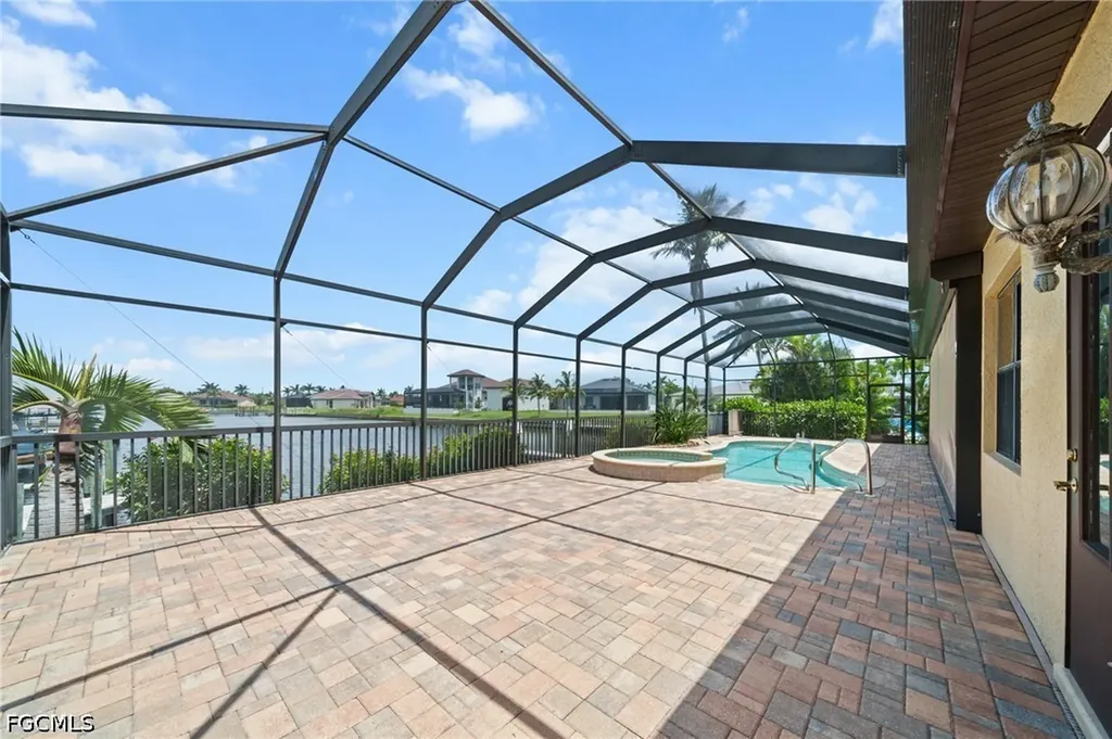 4007 Surfside Boulevard Cape Coral FL 33914