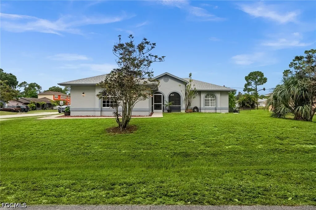 Fort Myers FL, 17448 Arizona Road