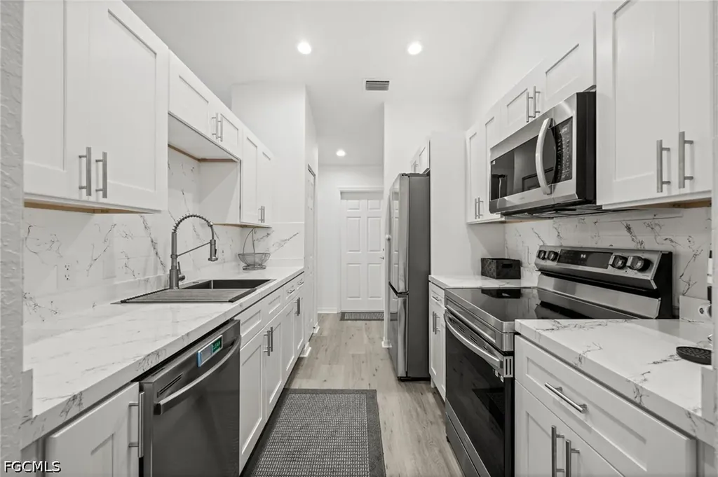 17448 Arizona Road Fort Myers FL 33967