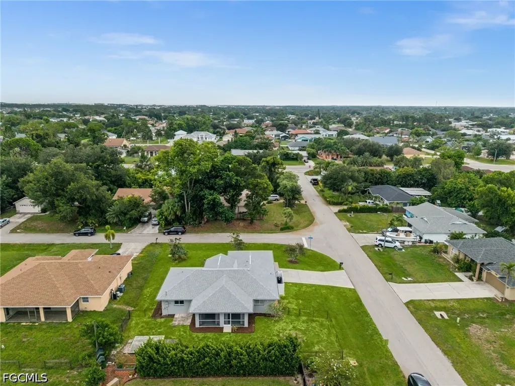 17448 Arizona Road Fort Myers FL 33967