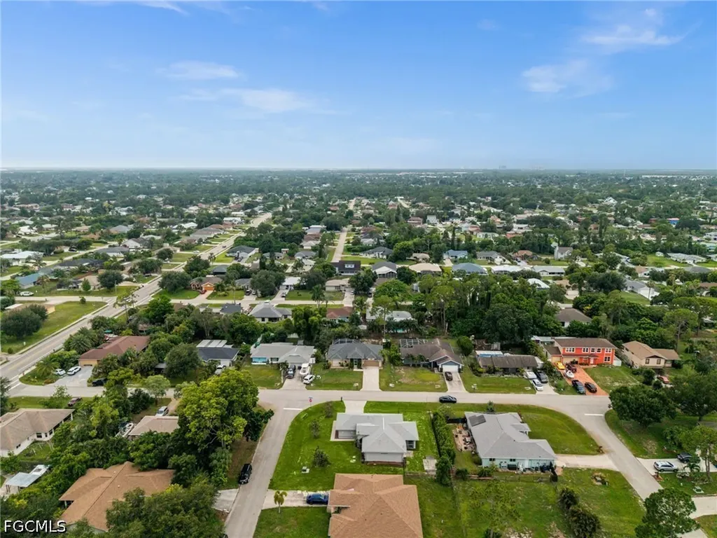 17448 Arizona Road Fort Myers FL 33967