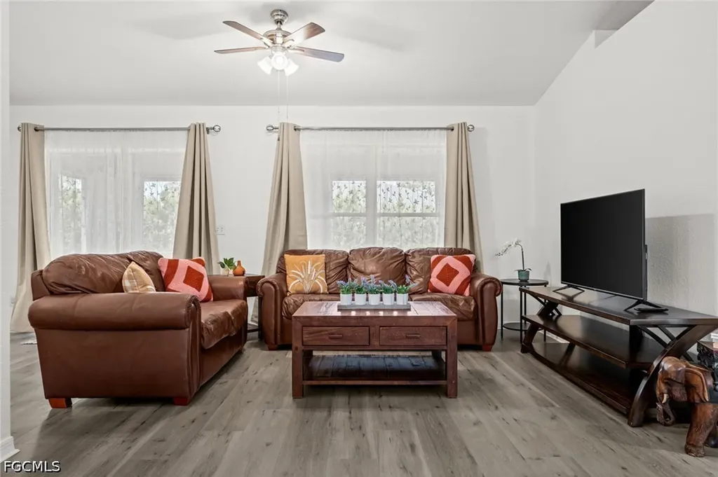 17448 Arizona Road Fort Myers FL 33967