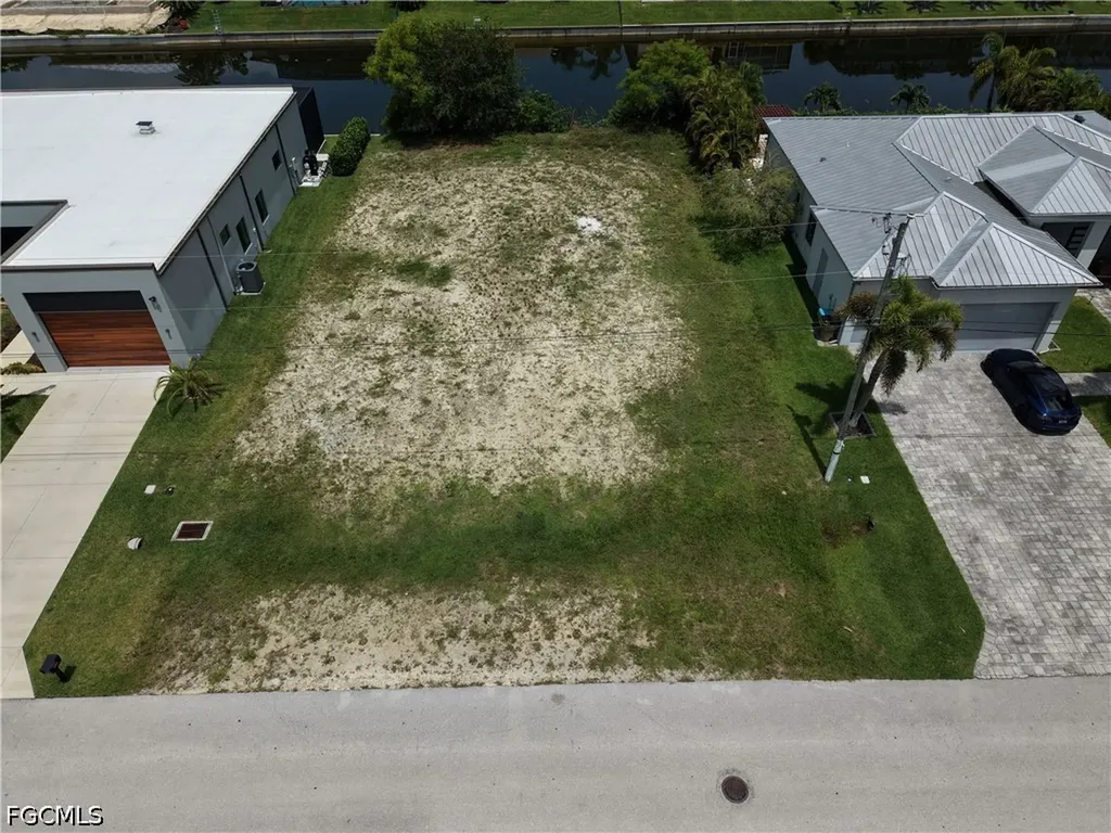 3315 SW 11th Court Cape Coral FL 33914