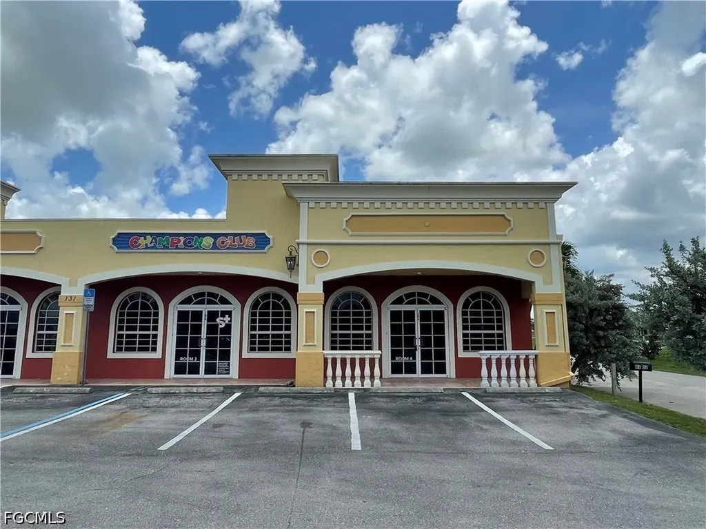 131 Del Prado Boulevard S Cape Coral FL 33990