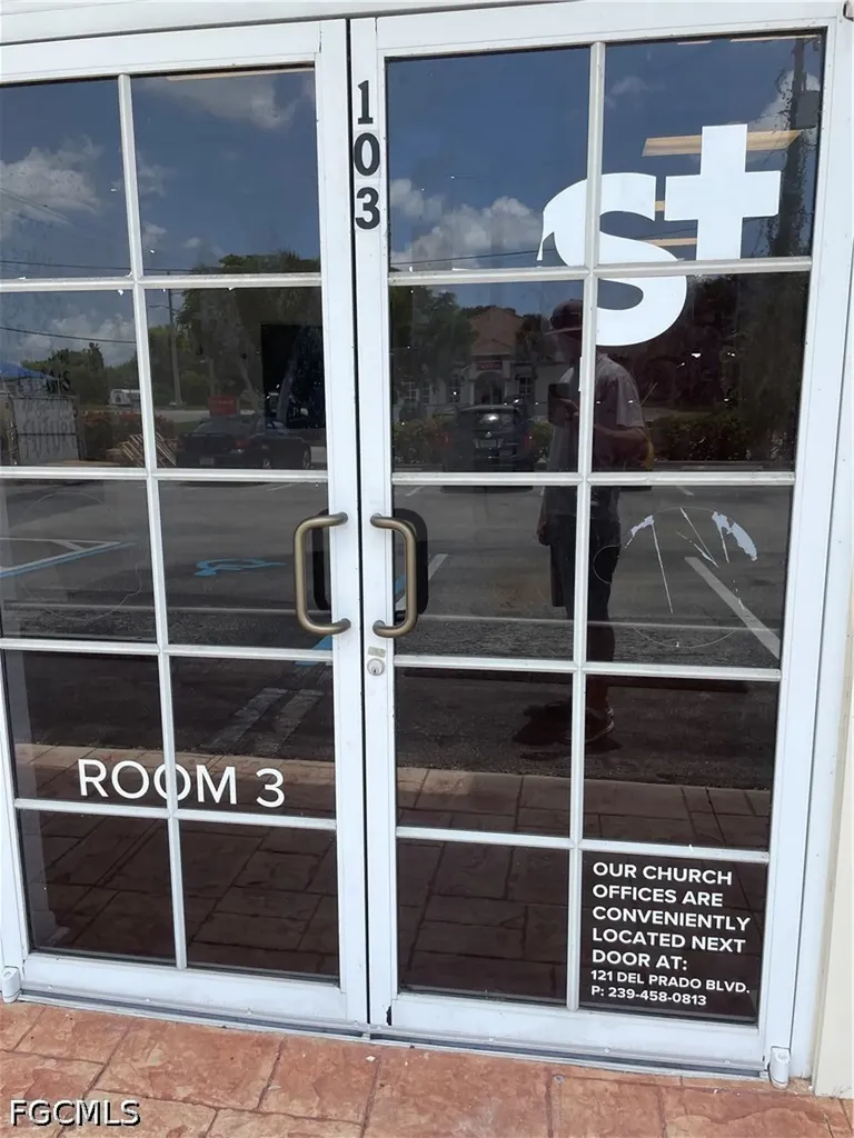 131 Del Prado Boulevard S Cape Coral FL 33990